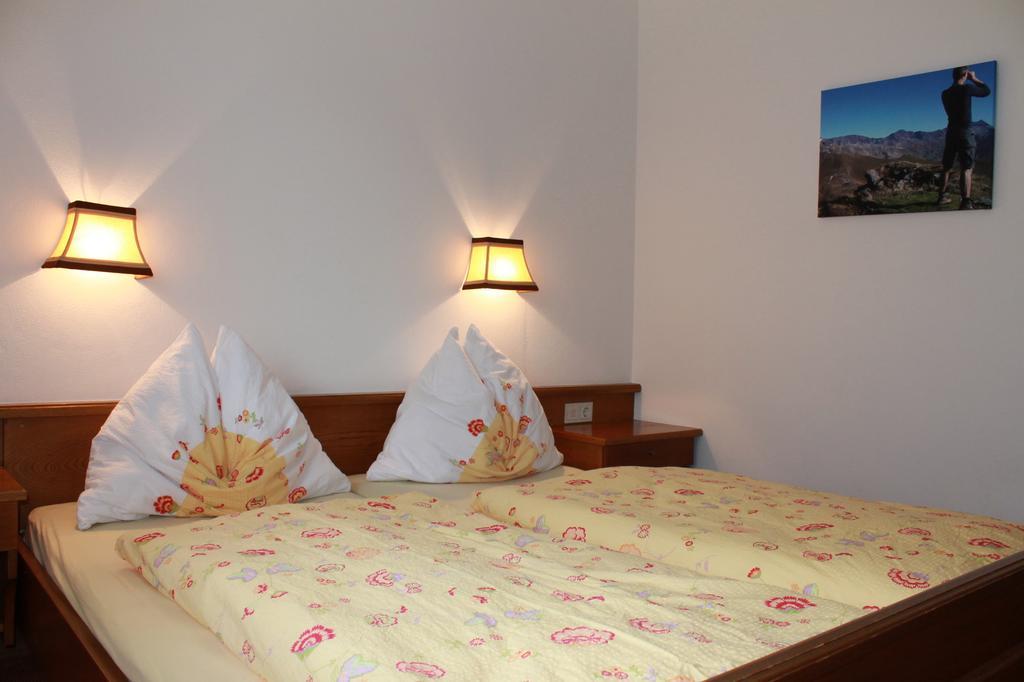 Apphaus Sonne Appartement Heiligenblut Kamer foto