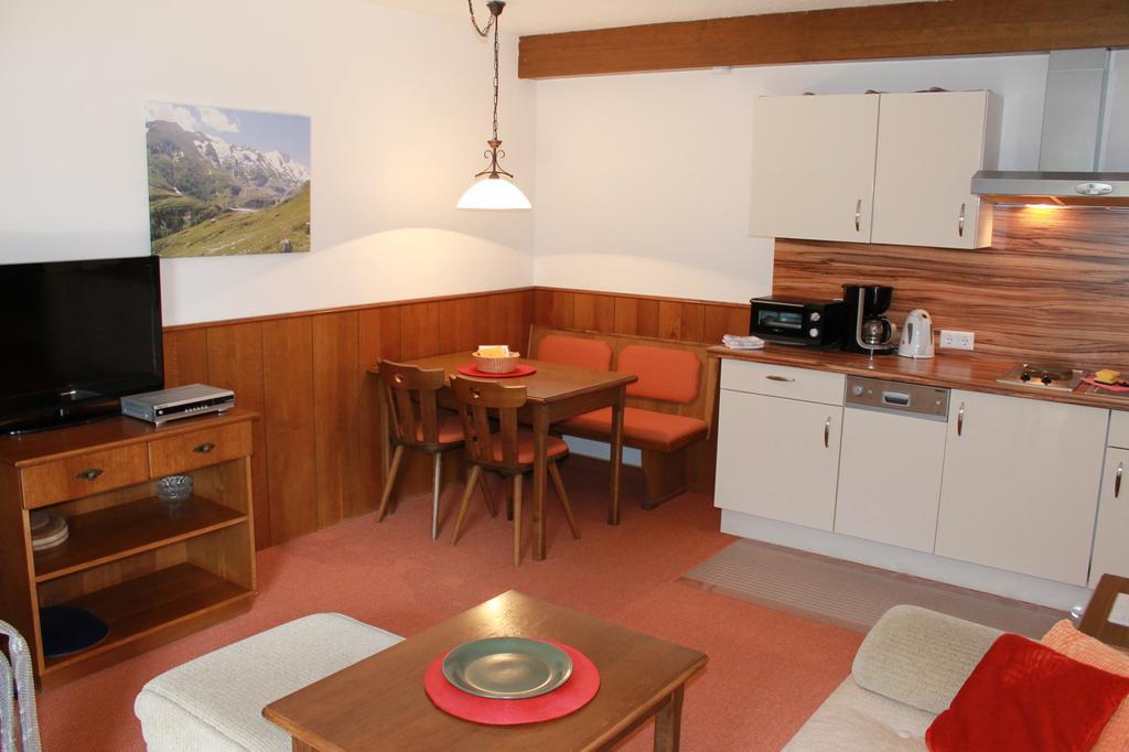 Apphaus Sonne Appartement Heiligenblut Kamer foto